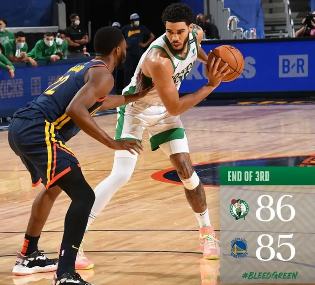 爱游戏APP-詹娜谈论布克35厘米