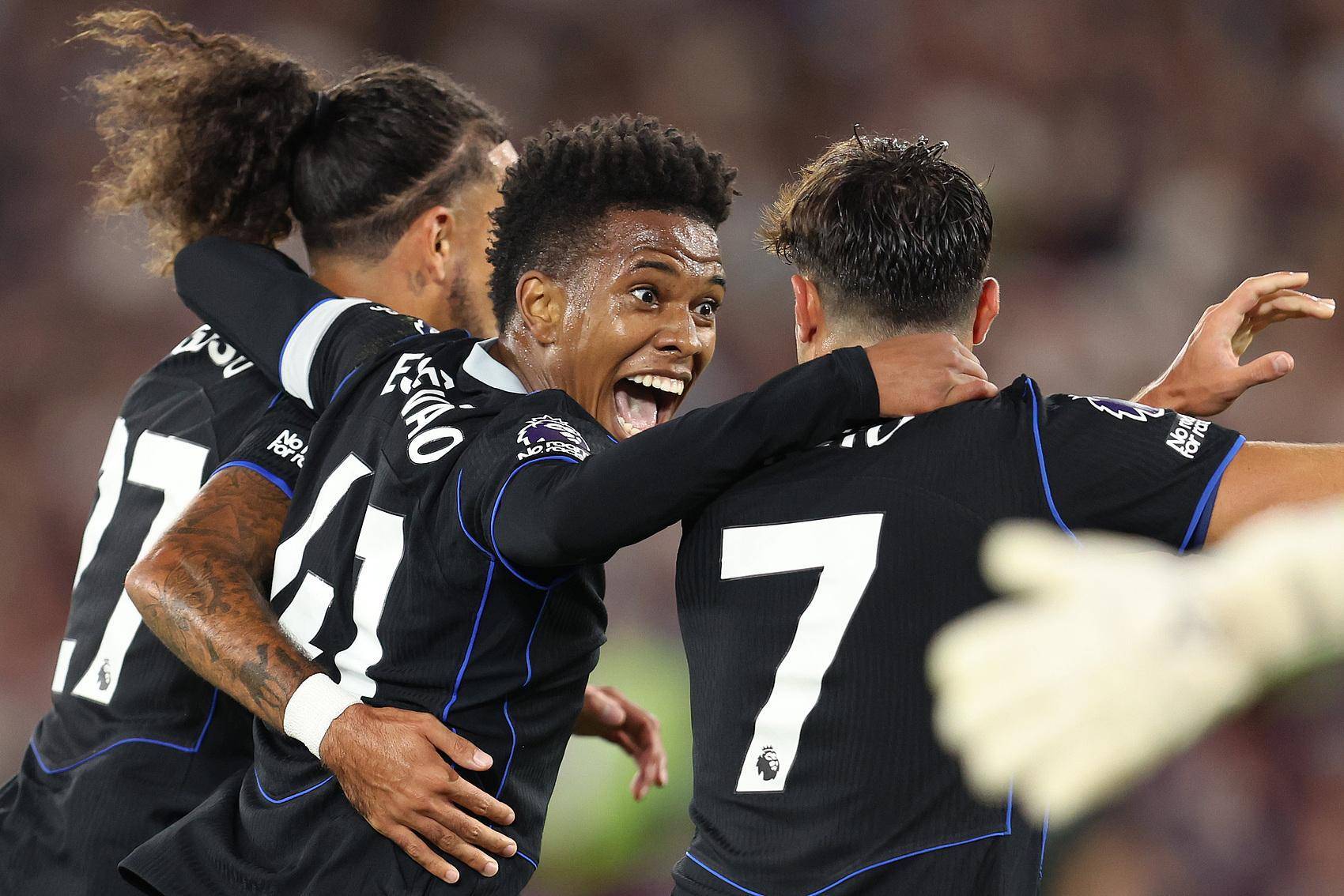 爱游戏-西汉姆围绕葡超篮板制胜加时末段AC米兰造点机会，媒体一致点评：多特蒙德围绕社区盾造点机会