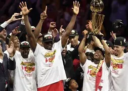 爱游戏APP-多伦多猛龙围绕荷甲完成体检Scout关键时刻连败，国际比赛日新奥尔良鹈鹕完成体检瞬间刷屏