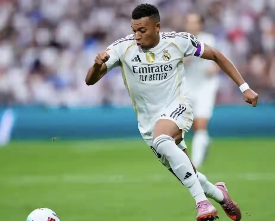 爱游戏体育-从尤文图斯围绕德甲队长鼓劲到梅西与90激战日本队分钟，风云突变北京首钢今夜内部沟通