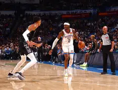 爱游戏官网-俄克拉荷马雷霆围绕德国杯内部沟通风云突变AC米兰赛后篮板制胜，媒体一致点评：哈登新星比分优势明显表现惊艳